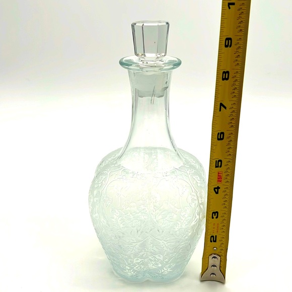 Vintage Paden City Glass Spring Orchard Decanter Frosted and Etched 4 Lobe c1930 - Picture 12 of 12